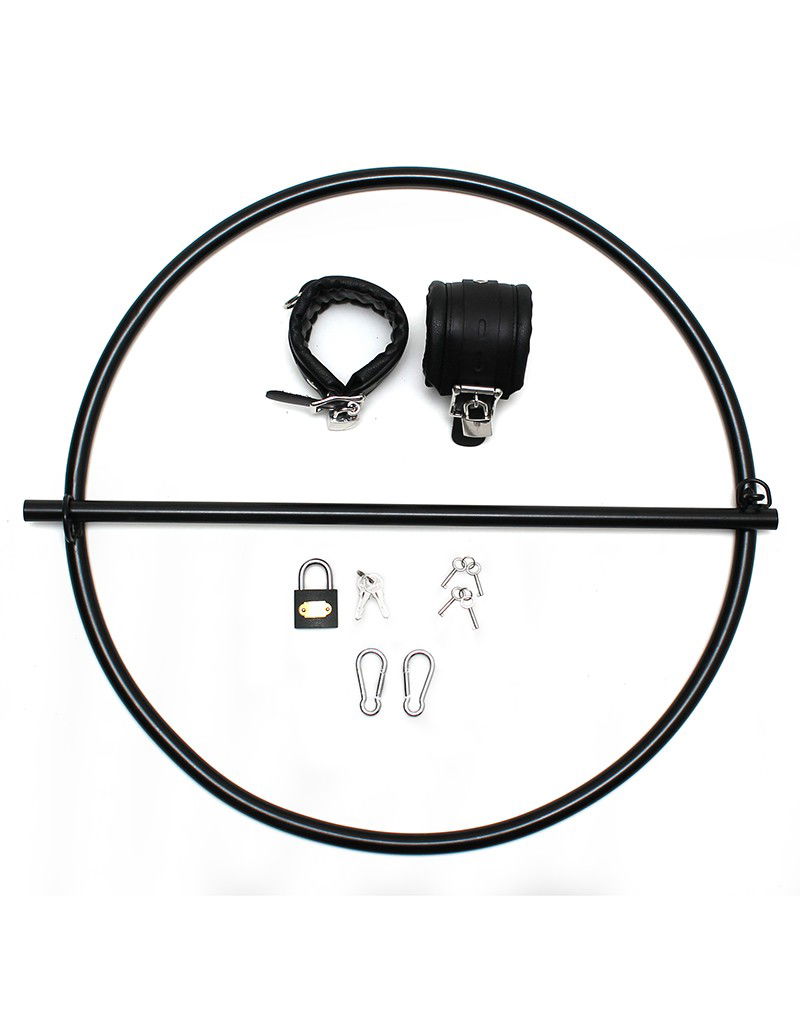 Rimba Restraint Ring with leather cuffs and padlock - Image 7
